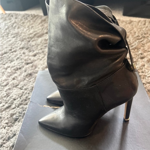 NEW KENNETH COLE NEW YORK LEATHER HEEL BOOTS - Picture 3 of 6